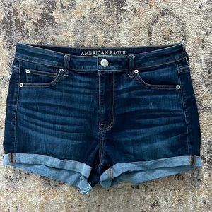 👖AE SUPER STRETCH DARK WASH JEAN SHORTS👖